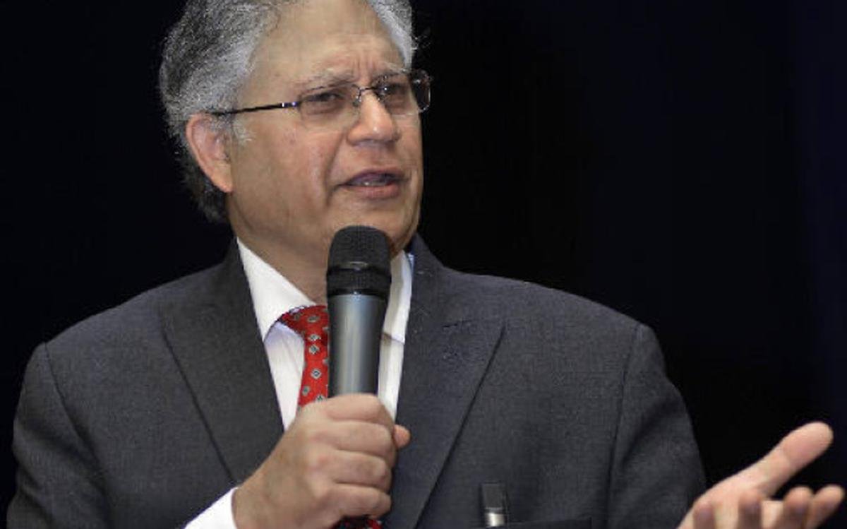 Personality Development and its associations- Shiv Khera