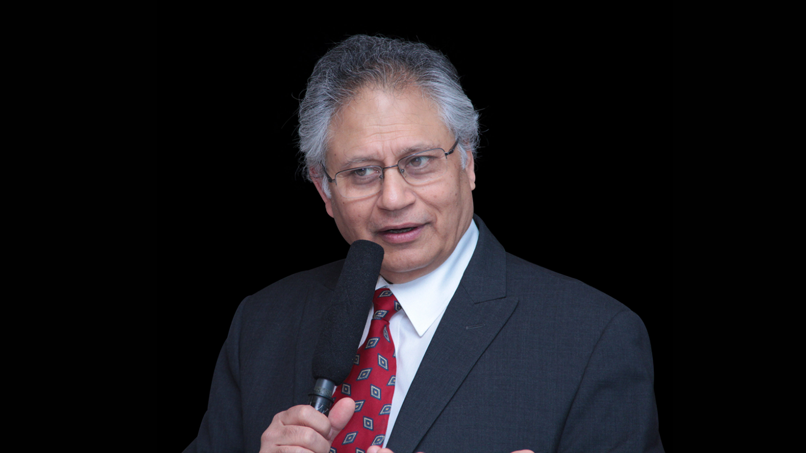 Empower Your Journey: Lessons From Leading Motivational Speaker Shiv Khera